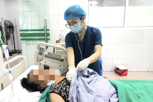 Sốc nhiễm khuẩn vì thường xuyên ngâm chân trong nước