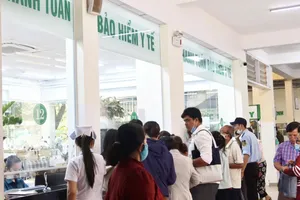 Vụ xin xác nhận bệnh cho đúng với nghị quyết: Hiểu sao về danh mục bệnh hiểm nghèo?