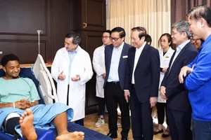 Bác sĩ phẫu thuật nói về khả năng trở lại sân cỏ của Nguyễn Xuân Son