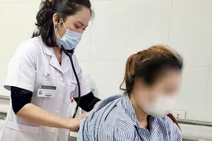 Phụ nữ mang thai nhiễm cúm: Coi chừng mất con