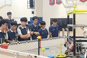1 trường ở TP.HCM giành quyền tham dự Giải Vô địch thế giới VEX Robotics 2025