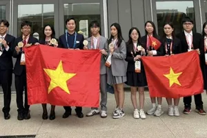 Học sinh Việt Nam 'gặt' thành tích cao tại hội thi Khoa học kỹ thuật quốc tế