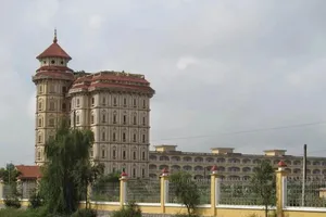 Trường Đại học Hà Hoa Tiên bị đình chỉ đào tạo