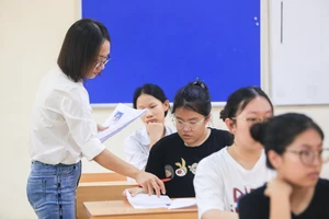 Hướng dẫn cách điền phiếu trả lời trắc nghiệm thi tốt nghiệp THPT 2025