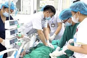 Da tím tái, tứ chi lạnh sau 3 ngày ăn tiết canh, lòng lợn tại quán quen