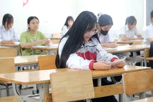 8 trường ở Hà Nội hạ điểm chuẩn vào lớp 10