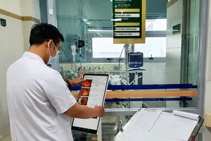 Triển khai bệnh án điện tử gặp khó, Bộ trưởng Bộ Y tế nói gì?