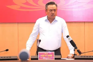 Hà Nội họp khẩn ứng phó bão số 11