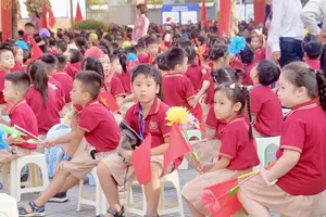 Bão số 11: Hiệu trưởng ở Hà Nội được quyết định dạy học trực tiếp hay trực tuyến