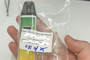 Co giật, sùi bọt mép sau khi dùng thuốc lá điện tử chứa ma túy