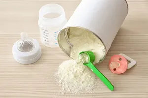 Nhiều trẻ ngộ độc sau khi dùng 1 loại sữa công thức, WHO tại Việt Nam cảnh báo khẩn