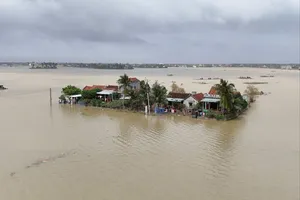 4 học sinh tử vong, gần 2.000 trường bị ảnh hưởng do mưa lũ