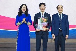 Giáo sư trẻ nhất 2025 của ĐH Y Hà Nội và khát vọng không ai bị bỏ lỡ 'giờ vàng'