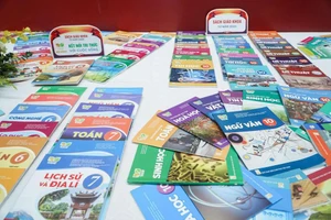 Cả nước chính thức dùng chung bộ sách giáo khoa 'Kết nối tri thức với cuộc sống'