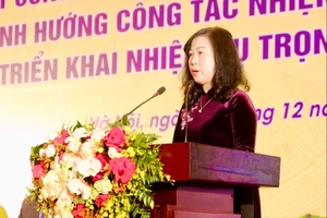 Bộ trưởng Bộ Y tế: Thái độ phục vụ của cán bộ y tế chuyển biến tích cực