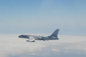 Oanh tạc cơ H-6. Ảnh: CƠ QUAN PHÒNG VỆ ĐÀI LOAN