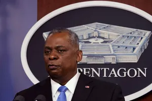 Bộ trưởng Quốc phòng Mỹ Lloyd Austin đã ra lệnh hoãn vụ thử tên lửa ICBM. Ảnh: Carlos Barria/REUTERS