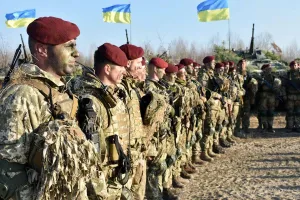 Quân đội Ukraine trong một cuộc tập trận vào năm 2021. Ảnh: REUTERS