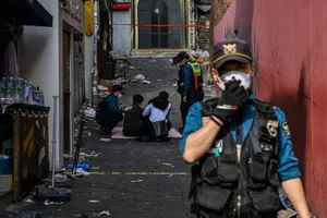 Hàn Quốc triển khai hơn 650 cảnh sát nhằm thắt chặt an ninh trong mùa lễ Giáng sinh sau thảm kịch Itaewon. Ảnh: Shim Hyun-chul/KOREA TIMES