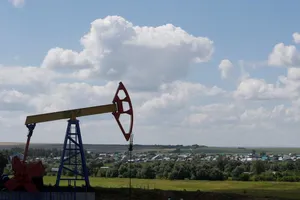 Khung cảnh mỏ dầu Ashalchinskoye thuộc sở hữu của nhà sản xuất dầu khí Tatneft của Nga. Ảnh: Sergei Karpukhin/REUTERS