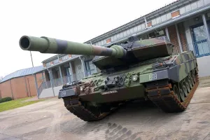 Xe tăng Leopard 2 tại căn cứ quân sự của Đức ở Munster. Ảnh: Fabian Bimmer/REUTERS