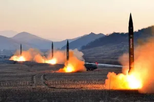 Hình ảnh vụ phóng tên lửa đạn đạo của Triều Tiên vào năm 2017. Ảnh: KCNA/AFP/GETTY IMAGES