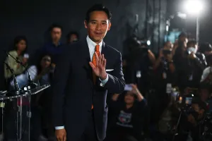 Lãnh đạo MFP - ông Pita Limjaroenrat Ảnh: Athit Perawongmetha/REUTERS