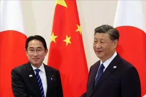 Ông Tập, ông Kishida gặp bên lề APEC, bàn quan hệ Nhật-Trung và chuyện xả thải