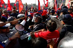 Biểu tình bạo động đòi khôi phục chế độ quân chủ Nepal