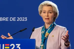 Một người 2 năm liên tiếp được Forbes vinh danh ‘Người phụ nữ quyền lực nhất thế giới'