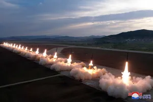 Bán đảo Triều Tiên nóng loạt diễn biến đáng ngại