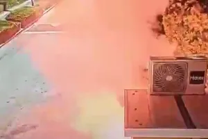 Nhà riêng Thủ tướng Netanyahu bị bắn pháo sáng