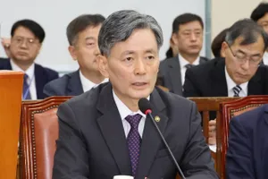 Tư lệnh Cảnh sát Hàn Quốc: Được lệnh 'sẵn sàng' 4 giờ trước khi thiết quân luật được ban bố