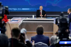 Ông Putin họp báo cuối năm: Nêu loạt vấn đề nóng về đối nội, đối ngoại 