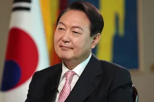 Tổng thống Hàn Quốc được tăng lương dù đang bị luận tội