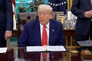 Ông Trump công bố thỏa thuận thương mại đầu tiên kể từ khi đàm phán thuế đối ứng