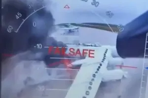 Nga sẽ sửa chữa số oanh tạc cơ bị hư hại vì chiến dịch Mạng nhện như thế nào?