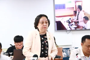 Cần siết chặt quản lý thực phẩm từ thiện 