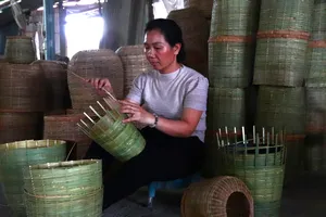 Làng nghề đan lát hơn 100 năm tuổi tại TP.HCM nhộn nhịp cuối năm