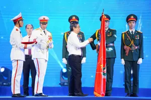 Trung tâm Dịch vụ việc làm Thanh niên TP.HCM nhận Huân chương Lao động hạng Nhất