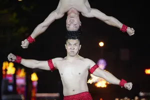 Mãn nhãn với phần trình diễn của Quốc Cơ, Quốc Nghiệp tại Lễ hội Thanh niên