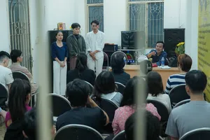 Người thầy âm thầm dạy diễn xuất miễn phí cho hàng trăm người suốt 7 năm 