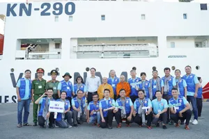 160 đại biểu TP.HCM khởi hành thăm vùng biển đảo Tây Nam của Tổ quốc 