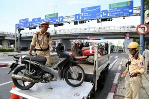 Giao xe máy cho người không có GPLX, chủ bị phạt 9 triệu đồng