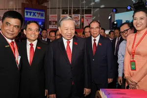 Chùm ảnh: Tổng Bí thư Tô Lâm tham quan triển lãm thành tựu Báo chí - Xuất bản TP.HCM