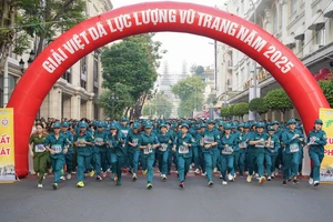 TP.HCM: Hơn 1.800 vận động viên tranh tài Giải việt dã lực lượng vũ trang năm 2025