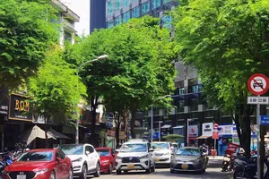 Cần bố trí bãi giữ xe, không thể chỉ phạt mãi!