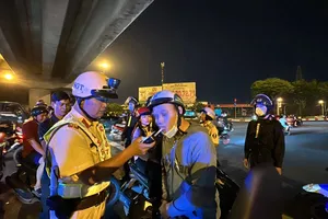 Cấm tuyệt đối người tham gia giao thông có nồng độ cồn: Cần nghiên cứu nghiêm túc, khoa học