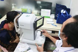 Sử dụng mống mắt khi thu thập dữ liệu có an toàn cho mắt?