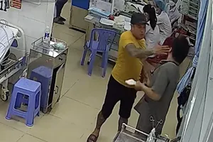 Hành hung bác sĩ, nhân viên y tế: Không xử lý nghiêm sẽ thành vấn nạn khó trị.